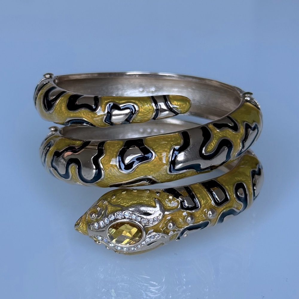 Yellow-Gold Serpent Bangle
